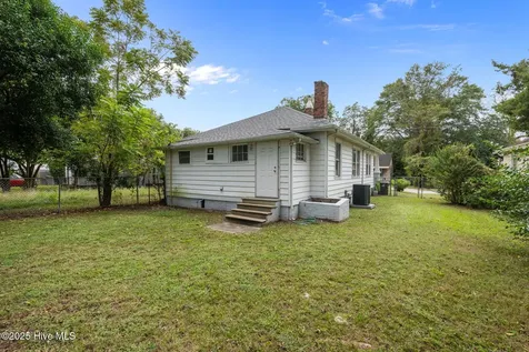 1810 Wilmington Street New Bern NC 28560