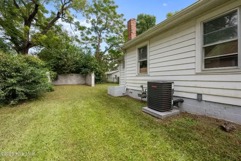 1810 Wilmington Street New Bern NC 28560