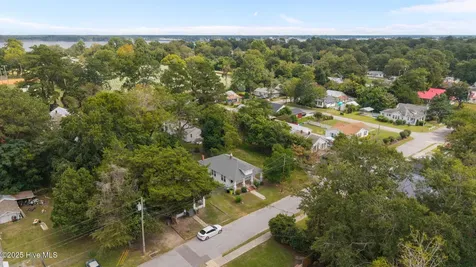 1810 Wilmington Street New Bern NC 28560