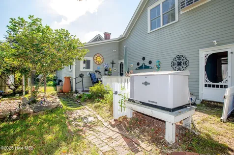 217 Broad Street Beaufort NC 28516