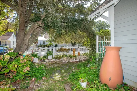 217 Broad Street Beaufort NC 28516