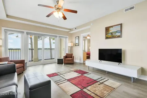 2100 Marsh Grove Lane Southport NC 28461