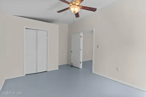 4243 Main Sail Street SE Southport NC 28461
