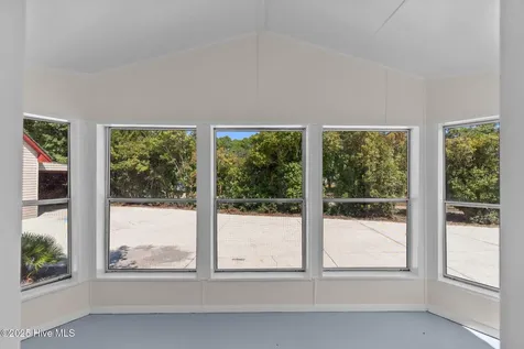 4243 Main Sail Street SE Southport NC 28461