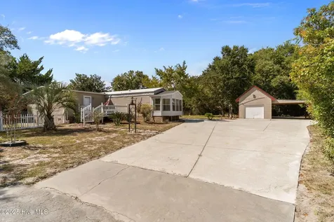 4243 Main Sail Street SE Southport NC 28461
