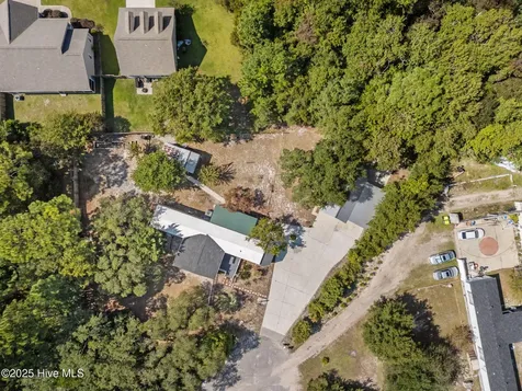 4243 Main Sail Street SE Southport NC 28461
