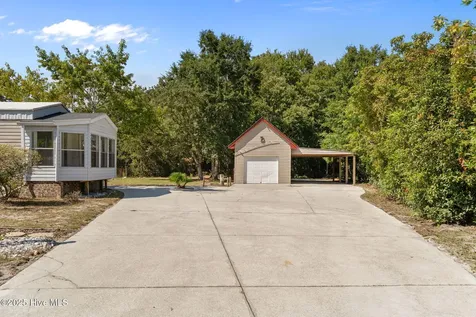 4243 Main Sail Street SE Southport NC 28461