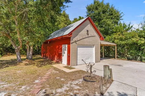 4243 Main Sail Street SE Southport NC 28461