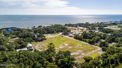 177 Huntley Road Harkers Island NC 28531