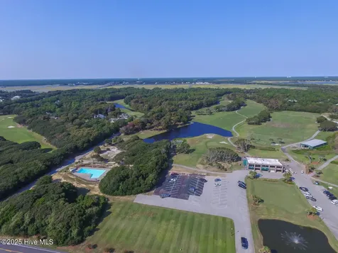 142 NE 18th Street Oak Island NC 28465