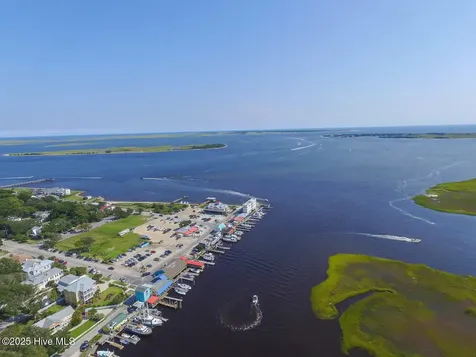 142 NE 18th Street Oak Island NC 28465