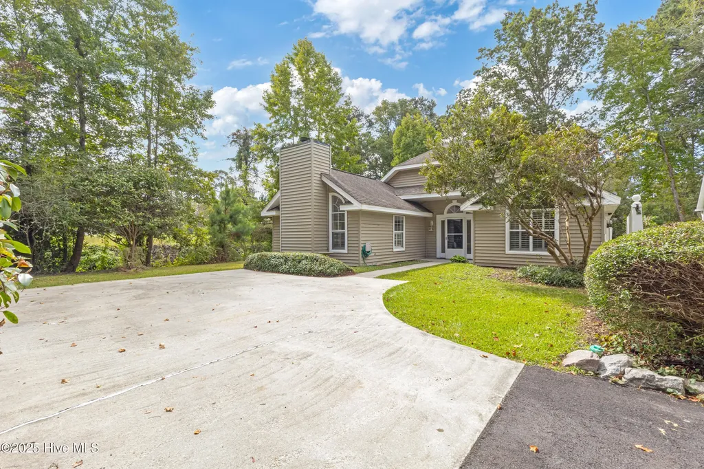9 Court 3 Northwest Drive NW Calabash NC 28467