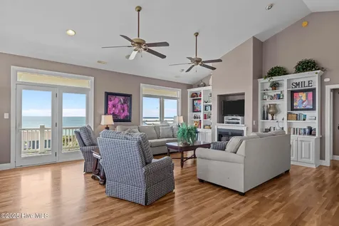1608 Ocean Drive Emerald Isle NC 28594