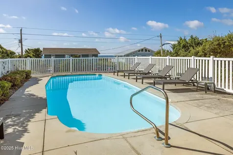 1608 Ocean Drive Emerald Isle NC 28594