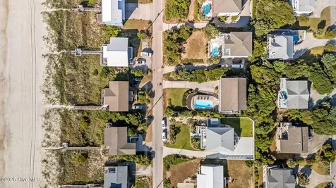 1608 Ocean Drive Emerald Isle NC 28594