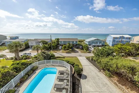 1608 Ocean Drive Emerald Isle NC 28594