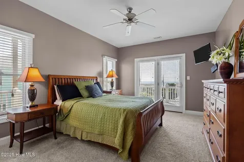 1608 Ocean Drive Emerald Isle NC 28594