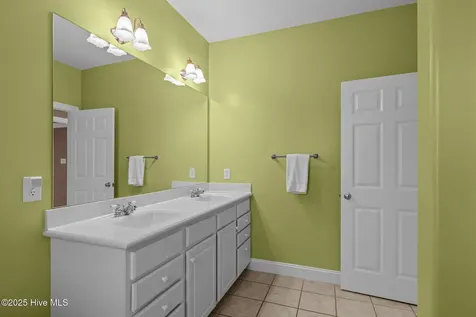 1608 Ocean Drive Emerald Isle NC 28594