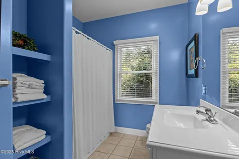 1608 Ocean Drive Emerald Isle NC 28594