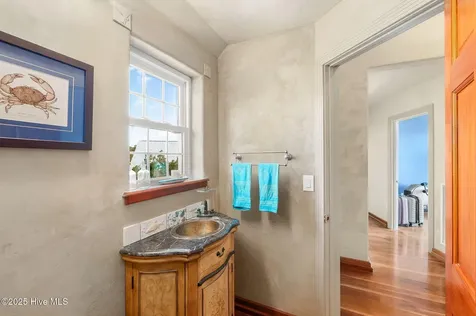 102 Gibbs Circle Beaufort NC 28516