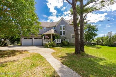 102 Gibbs Circle Beaufort NC 28516