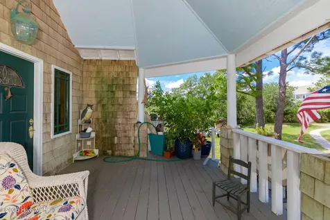 102 Gibbs Circle Beaufort NC 28516