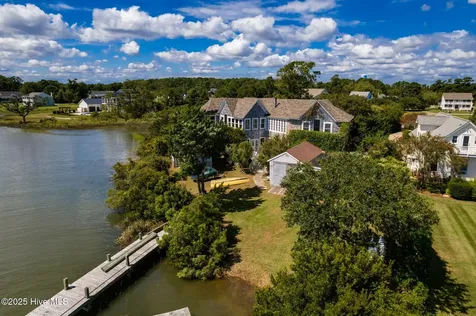 102 Gibbs Circle Beaufort NC 28516