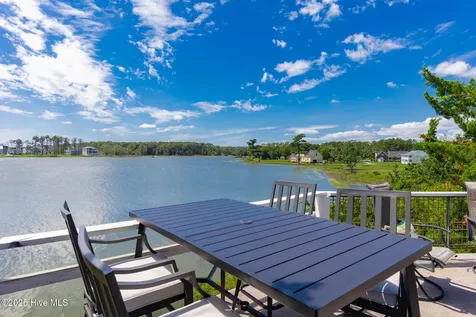102 Gibbs Circle Beaufort NC 28516