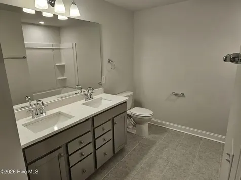 545 Glitter Bay Loop Shallotte NC 28470