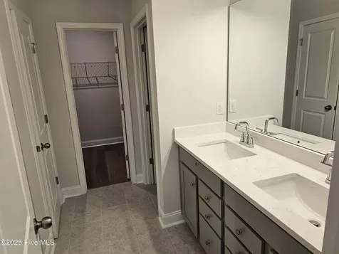 545 Glitter Bay Loop Shallotte NC 28470