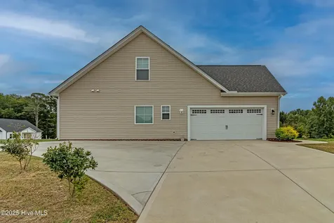 1540 Antioch Road NE Pikeville NC 27863