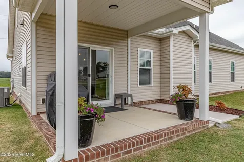 1540 Antioch Road NE Pikeville NC 27863
