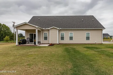 1540 Antioch Road NE Pikeville NC 27863