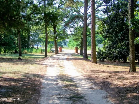 2740 Nc 71 Maxton NC 28364