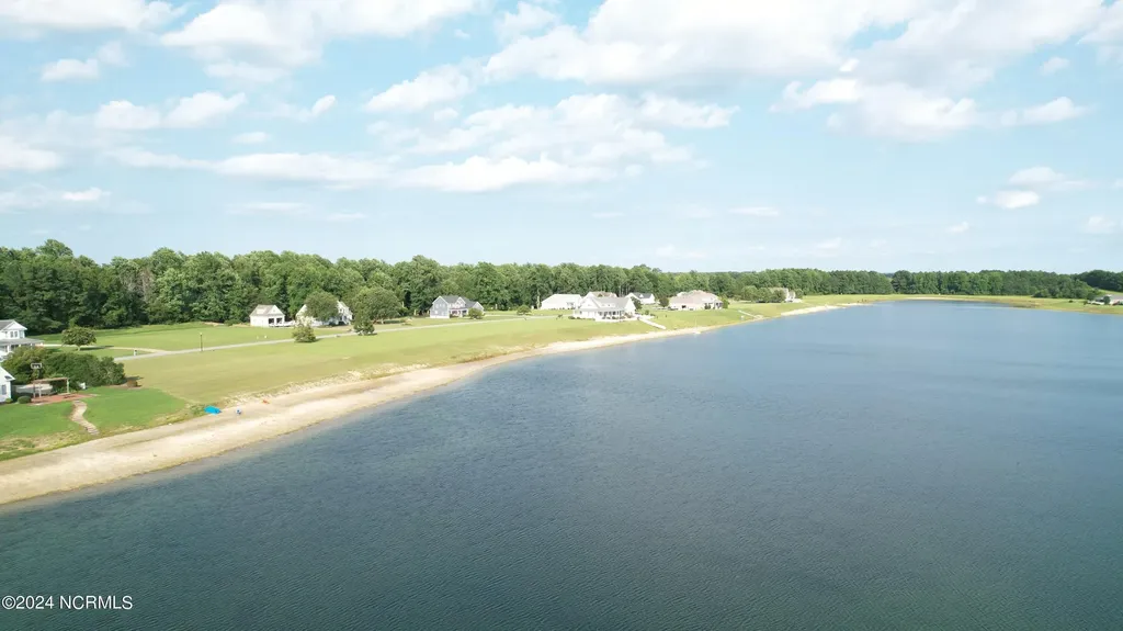 317 Schooner Landing Drive Edenton NC 27932