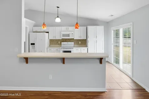 118 Magnolia Lane Hubert NC 28539