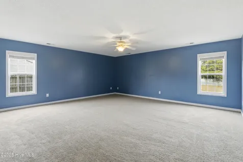 118 Magnolia Lane Hubert NC 28539