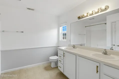 118 Magnolia Lane Hubert NC 28539