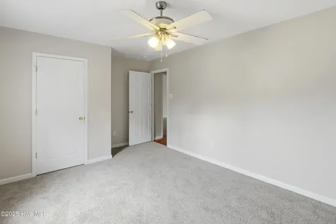 118 Magnolia Lane Hubert NC 28539