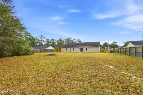 118 Magnolia Lane Hubert NC 28539