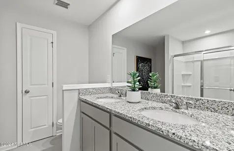 1052 High Tide Street SE Bolivia NC 28422
