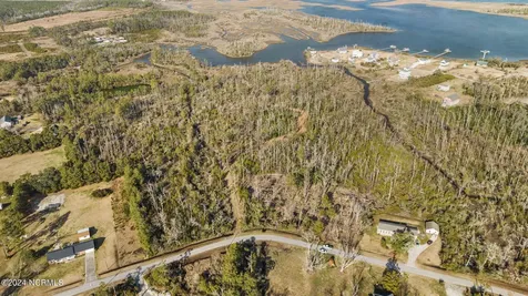 165 Goose Pond Road Marshallberg NC 28553