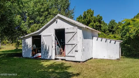2596 Cedar Island Road Cedar Island NC 28520