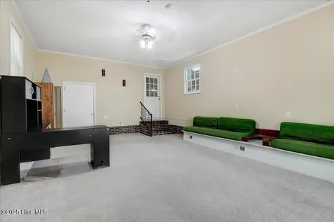 2407 Sparre Drive Kinston NC 28504