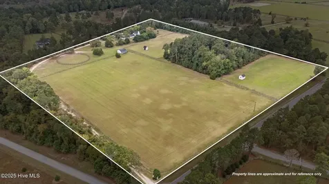 1667 Youngs Road Vass NC 28394