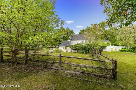 1667 Youngs Road Vass NC 28394