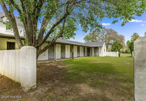 1667 Youngs Road Vass NC 28394