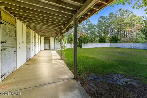 1667 Youngs Road Vass NC 28394