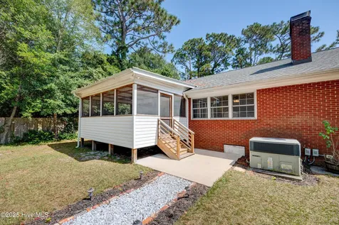 1017 Parkway Boulevard Wilmington NC 28412