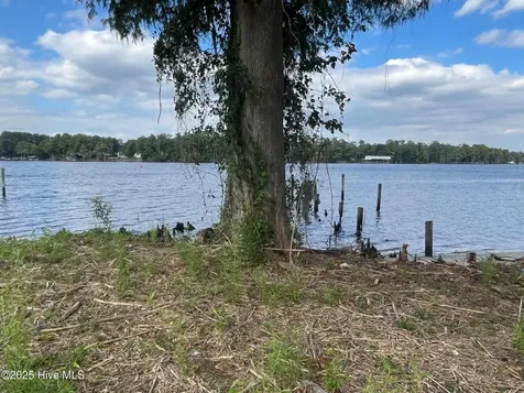 2321-B Chinquapin Road New Bern NC 28562